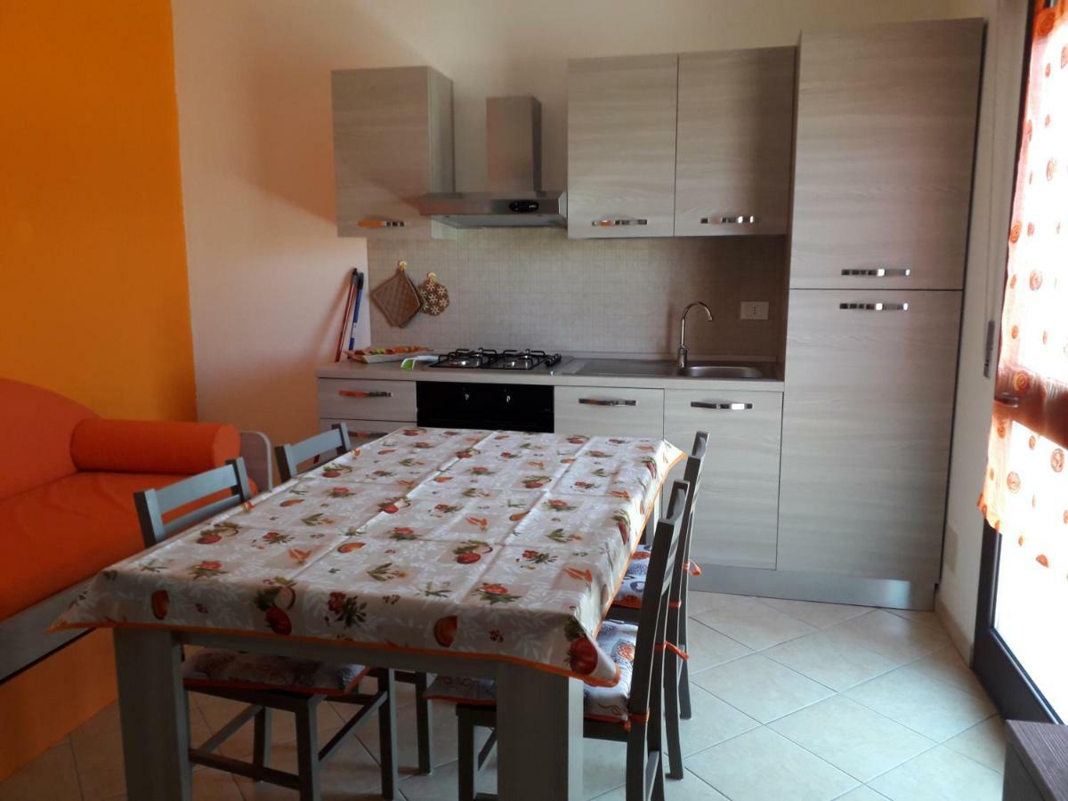 Ferienwohnung Domus Pandora Tanaunella Exterior foto