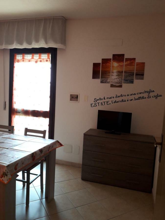 Ferienwohnung Domus Pandora Tanaunella Exterior foto