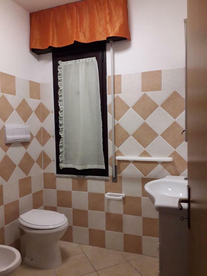 Ferienwohnung Domus Pandora Tanaunella Exterior foto